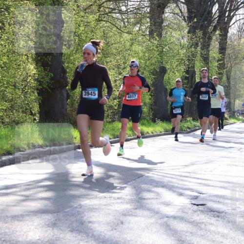 12.04.2026 - 45. Internationalen Wilhelmsburger Insellauf Yannick Fuchs http://msf.ph/oto/9483029 12.04.2026 10:24:10 Laufen 3945, 4807, 3613, 3042, 3636 meine-sportfotos.de