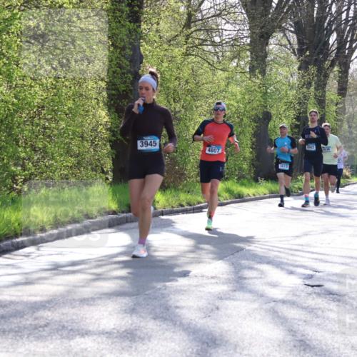 12.04.2026 - 45. Internationalen Wilhelmsburger Insellauf Yannick Fuchs http://msf.ph/oto/9483032 12.04.2026 10:24:10 Laufen 3945, 4807, 3613, 3042, 3636 meine-sportfotos.de