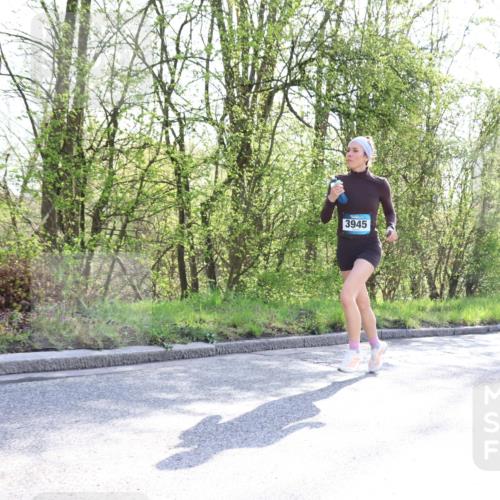 12.04.2026 - 45. Internationalen Wilhelmsburger Insellauf Yannick Fuchs http://msf.ph/oto/9483052 12.04.2026 10:24:12 Laufen 3945, 4807 meine-sportfotos.de