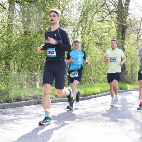 12.04.2026 - 45. Internationalen Wilhelmsburger Insellauf Yannick Fuchs http://msf.ph/oto/9483085 12.04.2026 10:24:15 Laufen 3042, 3613, 3636, 2559, 4000 meine-sportfotos.de