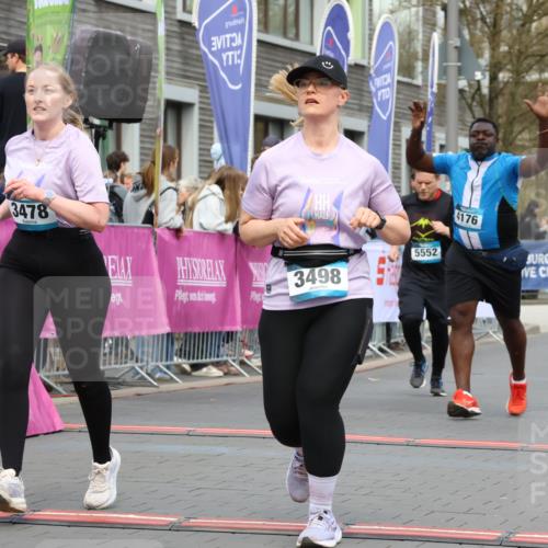 12.04.2026 - 45. Internationalen Wilhelmsburger Insellauf Strokosch-Dieckow http://msf.ph/oto/9483093 12.04.2026 13:23:49 Ziel 3783, 3498, 3478, 4176, 5505, 3471 meine-sportfotos.de