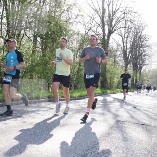 12.04.2026 - 45. Internationalen Wilhelmsburger Insellauf Yannick Fuchs http://msf.ph/oto/9483099 12.04.2026 10:24:16 Laufen 3613, 3636, 2559 meine-sportfotos.de