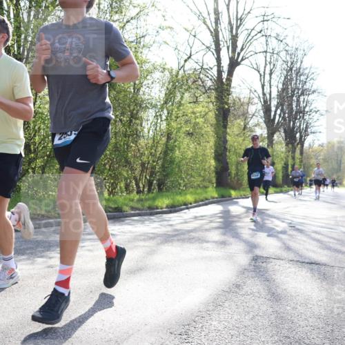 12.04.2026 - 45. Internationalen Wilhelmsburger Insellauf Yannick Fuchs http://msf.ph/oto/9483109 12.04.2026 10:24:17 Laufen 3636, 253 meine-sportfotos.de