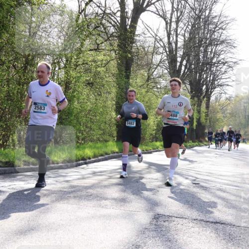 12.04.2026 - 45. Internationalen Wilhelmsburger Insellauf Yannick Fuchs http://msf.ph/oto/9483142 12.04.2026 10:24:21 Laufen 2583, 2482, 112, 488 meine-sportfotos.de