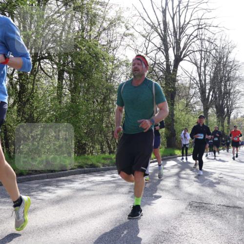 12.04.2026 - 45. Internationalen Wilhelmsburger Insellauf Yannick Fuchs http://msf.ph/oto/9483159 12.04.2026 10:31:55 Laufen 4483, 654 meine-sportfotos.de