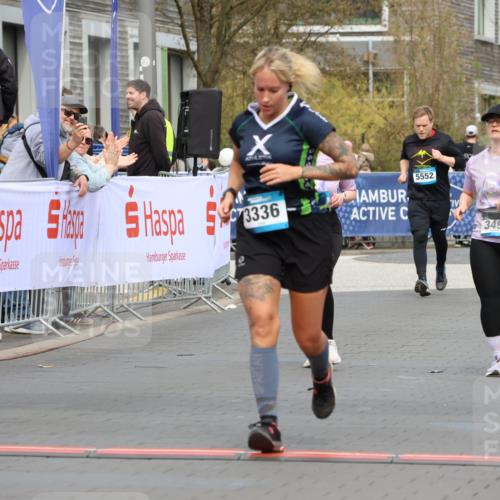 12.04.2026 - 45. Internationalen Wilhelmsburger Insellauf Strokosch-Dieckow http://msf.ph/oto/9483183 12.04.2026 13:23:43 Ziel 5223, 3336, 3783, 3498 meine-sportfotos.de