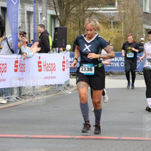 12.04.2026 - 45. Internationalen Wilhelmsburger Insellauf Strokosch-Dieckow http://msf.ph/oto/9483196 12.04.2026 13:23:43 Ziel 5223, 3336, 3783, 3498 meine-sportfotos.de