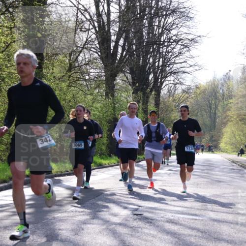 12.04.2026 - 45. Internationalen Wilhelmsburger Insellauf Yannick Fuchs http://msf.ph/oto/9483215 12.04.2026 10:24:29 Laufen 342, 3065, 5238 meine-sportfotos.de