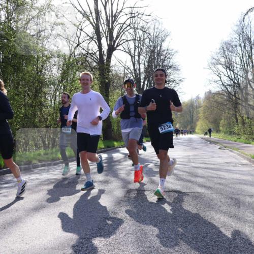 12.04.2026 - 45. Internationalen Wilhelmsburger Insellauf Yannick Fuchs http://msf.ph/oto/9483243 12.04.2026 10:24:31 Laufen 3065, 4555, 5238 meine-sportfotos.de