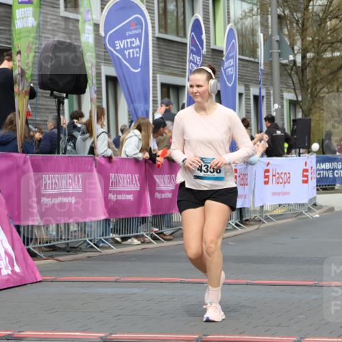 12.04.2026 - 45. Internationalen Wilhelmsburger Insellauf Strokosch-Dieckow http://msf.ph/oto/9483244 12.04.2026 13:23:36 Ziel 3774, 4358 meine-sportfotos.de