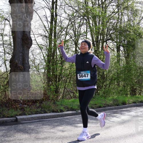 12.04.2026 - 45. Internationalen Wilhelmsburger Insellauf Yannick Fuchs http://msf.ph/oto/9483245 12.04.2026 10:32:01 Laufen 5647 meine-sportfotos.de
