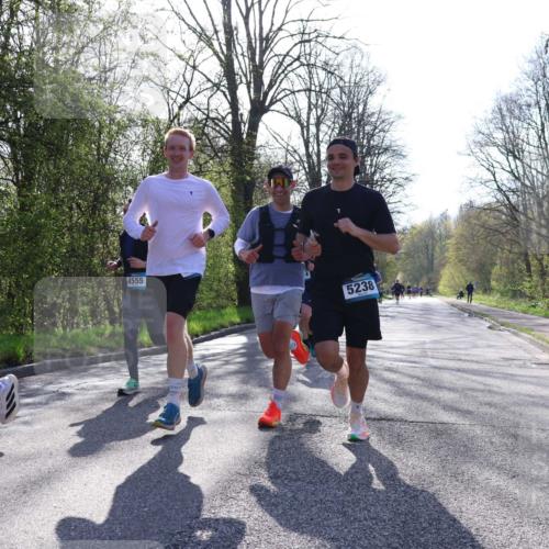 12.04.2026 - 45. Internationalen Wilhelmsburger Insellauf Yannick Fuchs http://msf.ph/oto/9483246 12.04.2026 10:24:32 Laufen 3065, 4555, 5238 meine-sportfotos.de