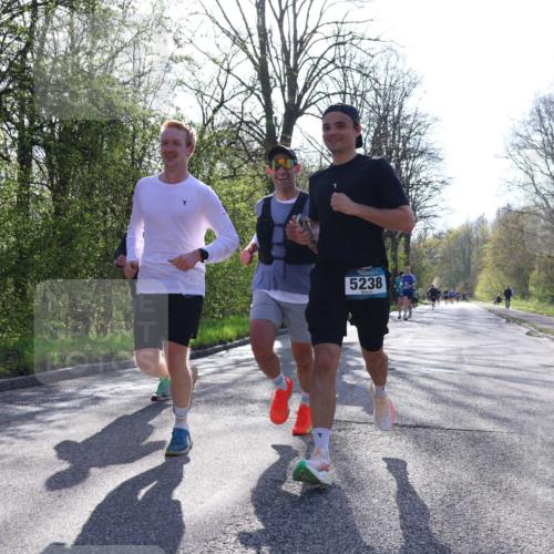 12.04.2026 - 45. Internationalen Wilhelmsburger Insellauf Yannick Fuchs http://msf.ph/oto/9483248 12.04.2026 10:24:32 Laufen 3065, 5238 meine-sportfotos.de