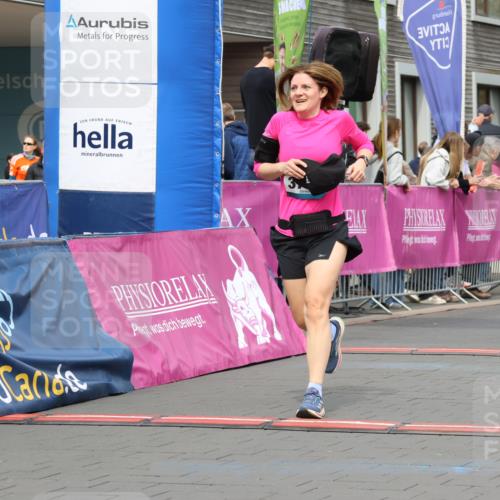 12.04.2026 - 45. Internationalen Wilhelmsburger Insellauf Strokosch-Dieckow http://msf.ph/oto/9483250 12.04.2026 13:23:34 Ziel 4708, 3774, 4358 meine-sportfotos.de