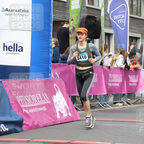 12.04.2026 - 45. Internationalen Wilhelmsburger Insellauf Strokosch-Dieckow http://msf.ph/oto/9483291 12.04.2026 13:23:30 Ziel 4593, 4708, 3774 meine-sportfotos.de