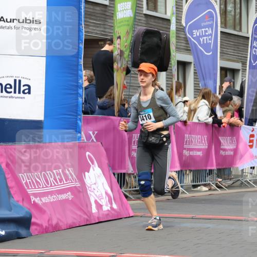 12.04.2026 - 45. Internationalen Wilhelmsburger Insellauf Strokosch-Dieckow http://msf.ph/oto/9483304 12.04.2026 13:23:30 Ziel 4593, 4708, 3774 meine-sportfotos.de