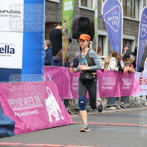 12.04.2026 - 45. Internationalen Wilhelmsburger Insellauf Strokosch-Dieckow http://msf.ph/oto/9483309 12.04.2026 13:23:30 Ziel 4593, 4708, 3774 meine-sportfotos.de