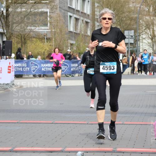 12.04.2026 - 45. Internationalen Wilhelmsburger Insellauf Strokosch-Dieckow http://msf.ph/oto/9483325 12.04.2026 13:23:27 Ziel 2153, 5262, 4593, 4708 meine-sportfotos.de