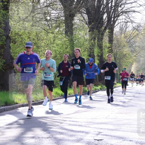 12.04.2026 - 45. Internationalen Wilhelmsburger Insellauf Yannick Fuchs http://msf.ph/oto/9483341 12.04.2026 10:32:11 Laufen 3086, 2039, 3091, 4615, 5705 meine-sportfotos.de