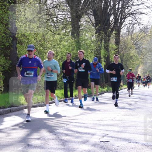 12.04.2026 - 45. Internationalen Wilhelmsburger Insellauf Yannick Fuchs http://msf.ph/oto/9483344 12.04.2026 10:32:11 Laufen 3086, 2039, 309, 4615, 5705 meine-sportfotos.de