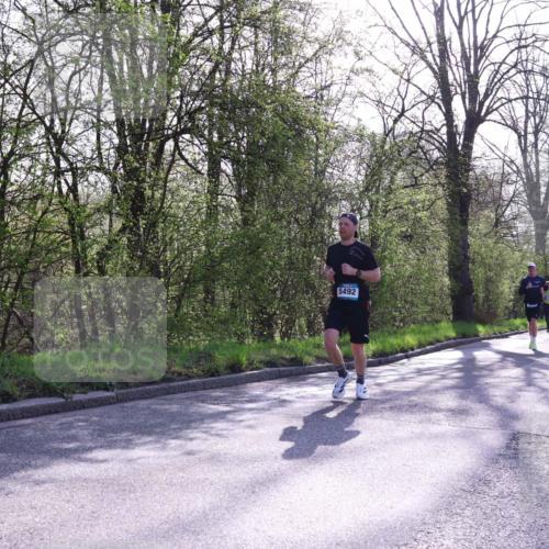12.04.2026 - 45. Internationalen Wilhelmsburger Insellauf Yannick Fuchs http://msf.ph/oto/9483347 12.04.2026 10:24:41 Laufen 5492 meine-sportfotos.de