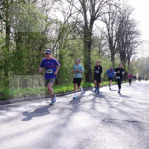 12.04.2026 - 45. Internationalen Wilhelmsburger Insellauf Yannick Fuchs http://msf.ph/oto/9483375 12.04.2026 10:32:13 Laufen 3086, 2039, 3091, 4615 meine-sportfotos.de