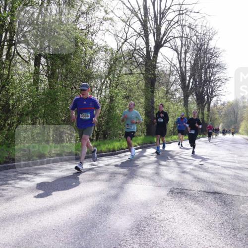 12.04.2026 - 45. Internationalen Wilhelmsburger Insellauf Yannick Fuchs http://msf.ph/oto/9483377 12.04.2026 10:32:13 Laufen 3086, 2039, 3091, 4615 meine-sportfotos.de