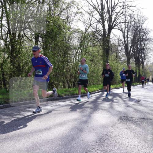 12.04.2026 - 45. Internationalen Wilhelmsburger Insellauf Yannick Fuchs http://msf.ph/oto/9483384 12.04.2026 10:32:14 Laufen 3086, 2039, 3091, 4615 meine-sportfotos.de