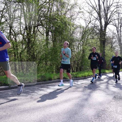 12.04.2026 - 45. Internationalen Wilhelmsburger Insellauf Yannick Fuchs http://msf.ph/oto/9483395 12.04.2026 10:32:14 Laufen 2039, 3091, 4615 meine-sportfotos.de