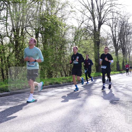 12.04.2026 - 45. Internationalen Wilhelmsburger Insellauf Yannick Fuchs http://msf.ph/oto/9483401 12.04.2026 10:32:15 Laufen 2039, 3091, 4615 meine-sportfotos.de