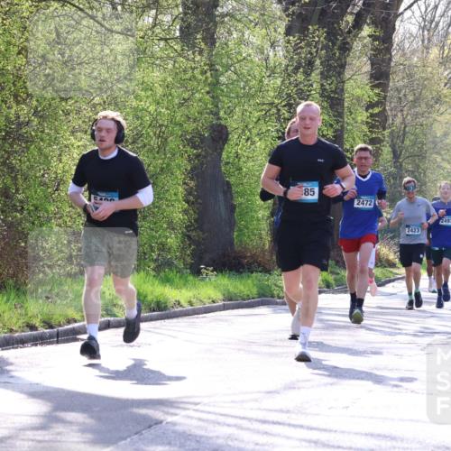 12.04.2026 - 45. Internationalen Wilhelmsburger Insellauf Yannick Fuchs http://msf.ph/oto/9483413 12.04.2026 10:24:48 Laufen 85, 2472, 2423, 2497, 5710, 4521 meine-sportfotos.de