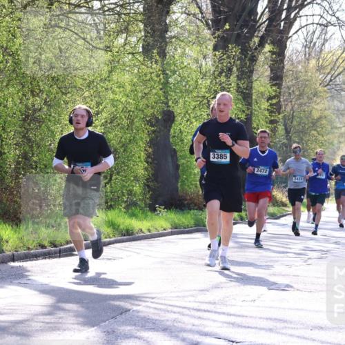 12.04.2026 - 45. Internationalen Wilhelmsburger Insellauf Yannick Fuchs http://msf.ph/oto/9483417 12.04.2026 10:24:48 Laufen 3385, 2472, 497, 2423, 5710, 4521 meine-sportfotos.de