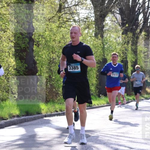 12.04.2026 - 45. Internationalen Wilhelmsburger Insellauf Yannick Fuchs http://msf.ph/oto/9483442 12.04.2026 10:24:50 Laufen 548, 3385, 2472, 2423 meine-sportfotos.de
