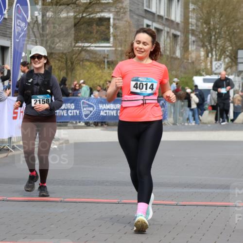 12.04.2026 - 45. Internationalen Wilhelmsburger Insellauf Strokosch-Dieckow http://msf.ph/oto/9483470 12.04.2026 13:23:05 Ziel 4014, 2158 meine-sportfotos.de