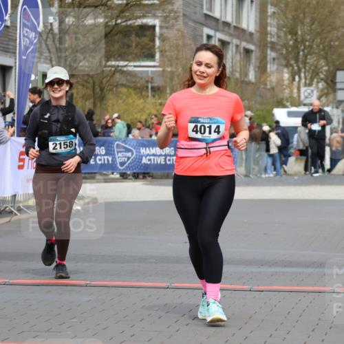 12.04.2026 - 45. Internationalen Wilhelmsburger Insellauf Strokosch-Dieckow http://msf.ph/oto/9483477 12.04.2026 13:23:05 Ziel 4014, 2158 meine-sportfotos.de