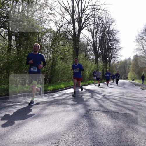 12.04.2026 - 45. Internationalen Wilhelmsburger Insellauf Yannick Fuchs http://msf.ph/oto/9483480 12.04.2026 10:24:53 Laufen 2459, 2472 meine-sportfotos.de