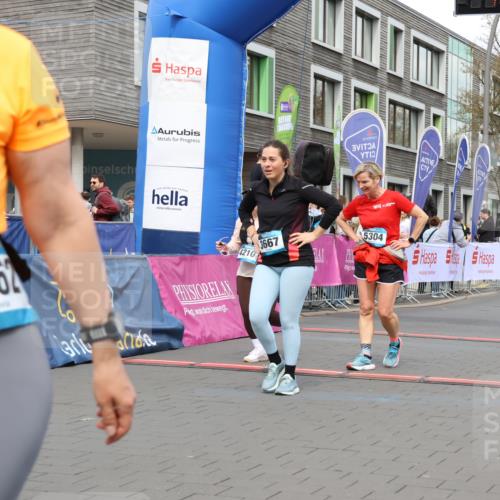 12.04.2026 - 45. Internationalen Wilhelmsburger Insellauf Strokosch-Dieckow http://msf.ph/oto/9483483 12.04.2026 13:23:00 Ziel 3667, 5304, 4210, 4014 meine-sportfotos.de