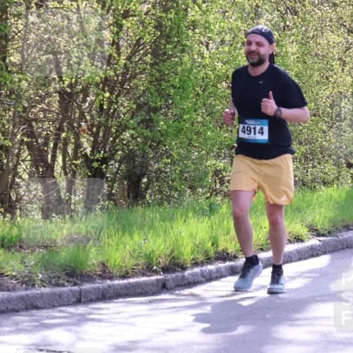 12.04.2026 - 45. Internationalen Wilhelmsburger Insellauf Yannick Fuchs http://msf.ph/oto/9483484 12.04.2026 10:32:24 Laufen 4914 meine-sportfotos.de
