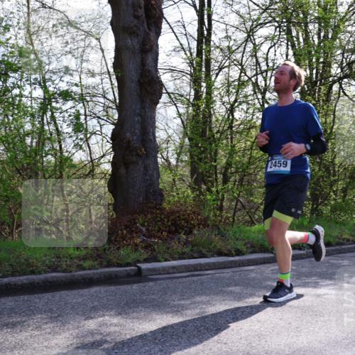 12.04.2026 - 45. Internationalen Wilhelmsburger Insellauf Yannick Fuchs http://msf.ph/oto/9483493 12.04.2026 10:24:54 Laufen 2459 meine-sportfotos.de