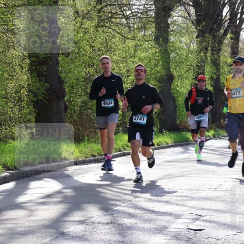 12.04.2026 - 45. Internationalen Wilhelmsburger Insellauf Yannick Fuchs http://msf.ph/oto/9483499 12.04.2026 10:32:27 Laufen 4934, 3741, 4829, 3419, 5751 meine-sportfotos.de