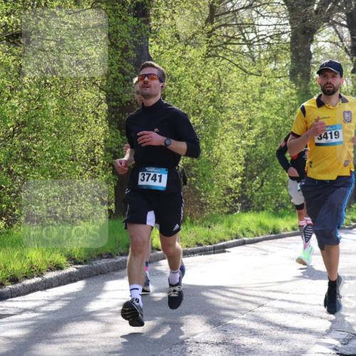 12.04.2026 - 45. Internationalen Wilhelmsburger Insellauf Yannick Fuchs http://msf.ph/oto/9483518 12.04.2026 10:32:29 Laufen 3741, 3419, 179, 940 meine-sportfotos.de