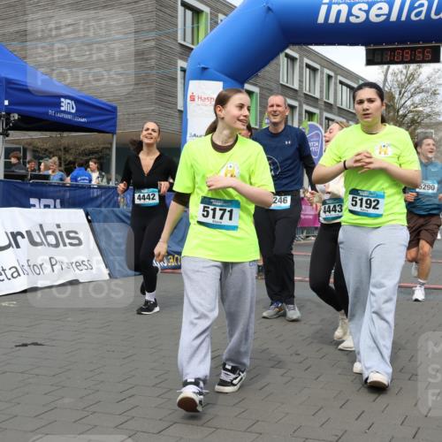 12.04.2026 - 45. Internationalen Wilhelmsburger Insellauf Strokosch-Dieckow http://msf.ph/oto/9483527 12.04.2026 13:22:55 Ziel 2246, 5192, 5171, 3162, 4443, 4442, 3746, 5290, 3057, 3667, 5304, 4210 meine-sportfotos.de