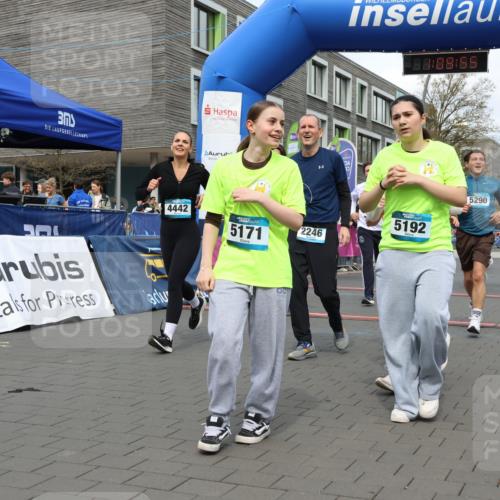 12.04.2026 - 45. Internationalen Wilhelmsburger Insellauf Strokosch-Dieckow http://msf.ph/oto/9483538 12.04.2026 13:22:55 Ziel 2246, 5192, 5171, 3162, 4443, 4442, 3746, 5290, 3057, 3667, 5304, 4210 meine-sportfotos.de