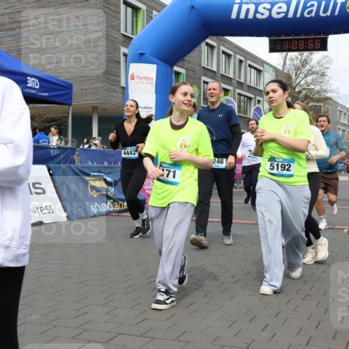 12.04.2026 - 45. Internationalen Wilhelmsburger Insellauf Strokosch-Dieckow http://msf.ph/oto/9483556 12.04.2026 13:22:55 Ziel 2246, 5192, 5171, 3162, 4443, 4442, 3746, 5290, 3057, 3667, 5304, 4210 meine-sportfotos.de