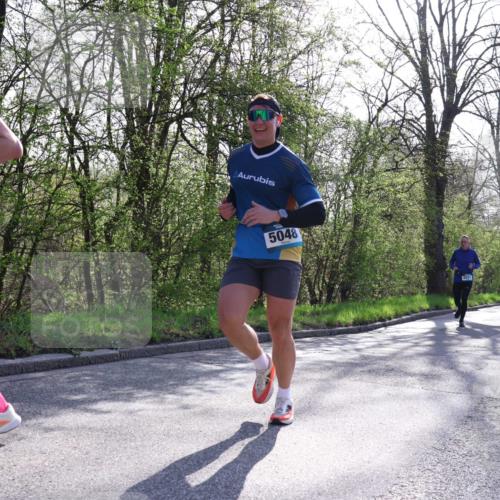 12.04.2026 - 45. Internationalen Wilhelmsburger Insellauf Yannick Fuchs http://msf.ph/oto/9483574 12.04.2026 10:25:00 Laufen 413, 5048, 4521 meine-sportfotos.de