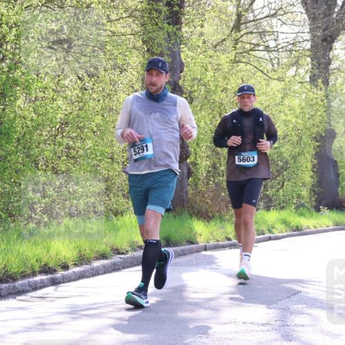 12.04.2026 - 45. Internationalen Wilhelmsburger Insellauf Yannick Fuchs http://msf.ph/oto/9483615 12.04.2026 10:25:04 Laufen 5291, 5603 meine-sportfotos.de