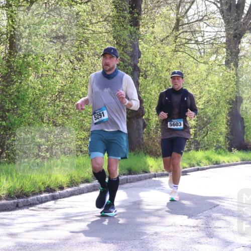 12.04.2026 - 45. Internationalen Wilhelmsburger Insellauf Yannick Fuchs http://msf.ph/oto/9483617 12.04.2026 10:25:04 Laufen 5291, 5603 meine-sportfotos.de