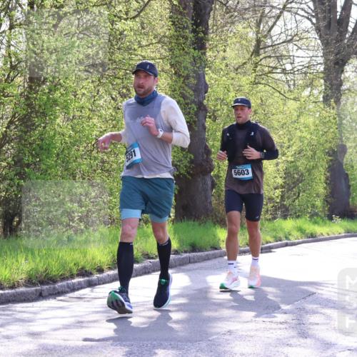 12.04.2026 - 45. Internationalen Wilhelmsburger Insellauf Yannick Fuchs http://msf.ph/oto/9483619 12.04.2026 10:25:04 Laufen 5291, 5603 meine-sportfotos.de