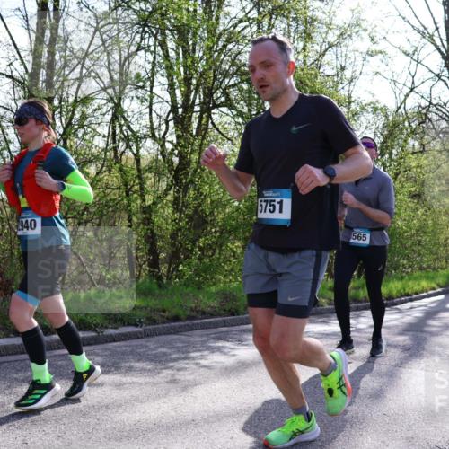 12.04.2026 - 45. Internationalen Wilhelmsburger Insellauf Yannick Fuchs http://msf.ph/oto/9483623 12.04.2026 10:32:37 Laufen 940, 5751, 565 meine-sportfotos.de