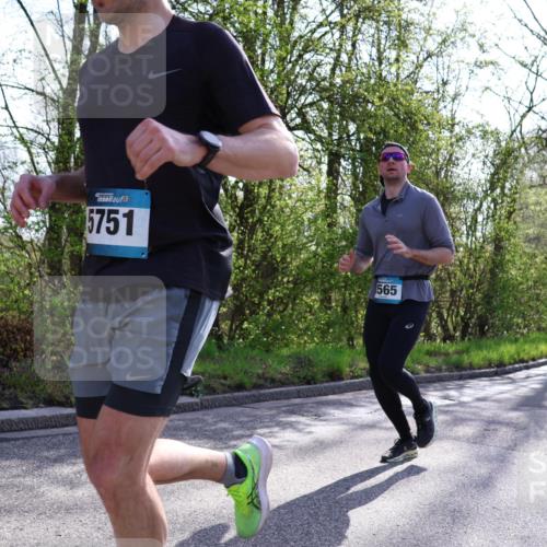 12.04.2026 - 45. Internationalen Wilhelmsburger Insellauf Yannick Fuchs http://msf.ph/oto/9483625 12.04.2026 10:32:37 Laufen 5751, 565 meine-sportfotos.de